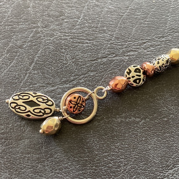 Tricolor stretch bracelet. NWOT - Picture 3 of 5